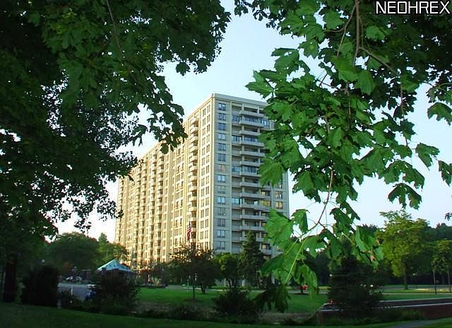 1st image of 1 Lake Shore Blvd Suite 611