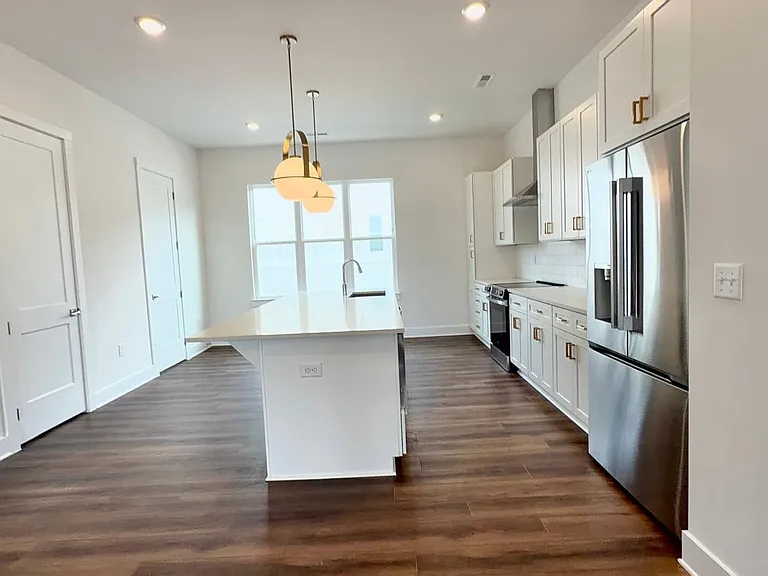 3423 Holabird Ln — Photo 47