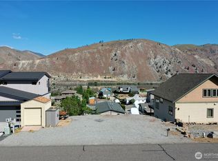 565 Entiat Pl, Orondo, WA 98843