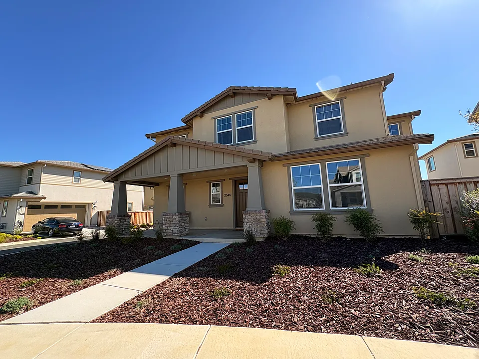 2544 Big Sky Dr