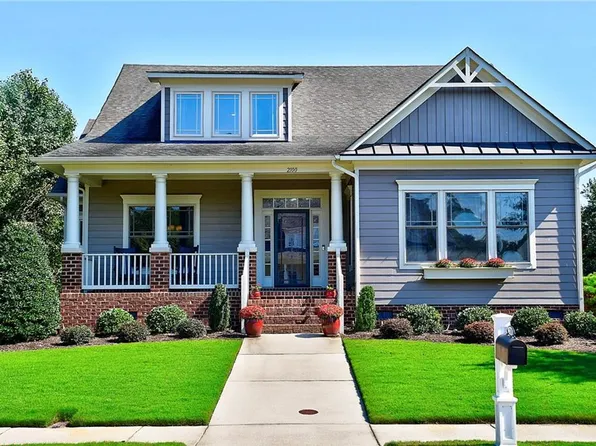 2100 Governors Pointe Dr, Suffolk, VA 23436