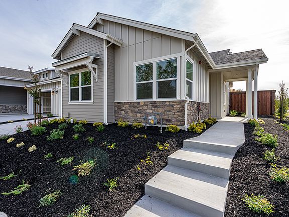 3rd image of 6808 Hembree Ln #932OA5