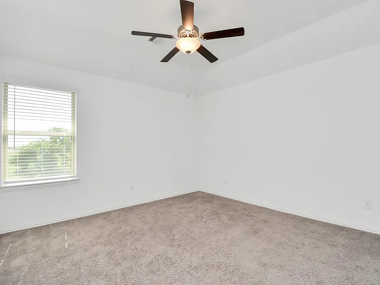 13002 Sheildaig St — Photo 36