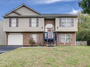 4803 Horseman Dr NE, Roanoke, VA 24019