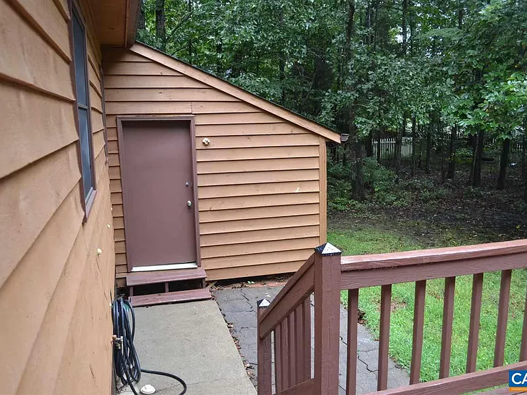 15 Englewood Dr — Photo 12