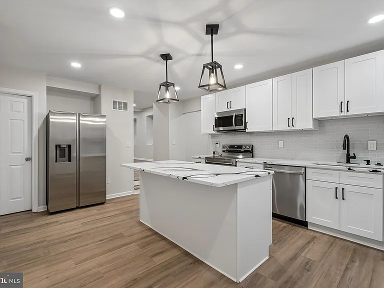 4359 Fleming St — Photo 18