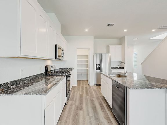 5th image of 2610 Callahan Springs Ln
