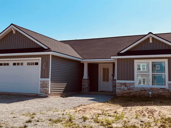 17330 Fett Dr, Huntertown, IN 46748