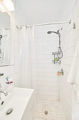 Rented by Living New York | media 5