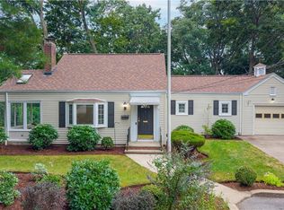 110 Ausdale Rd, Cranston, RI 02910