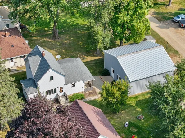 418 N Hubert St, Ivanhoe, MN 56142