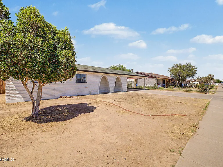 4214 W Lewis Ave — Photo 23