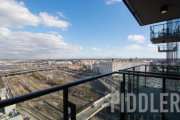 Rented by The KCI Group | media 9