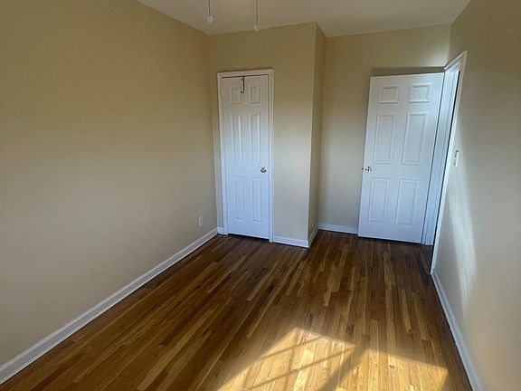 3rd image of 4238 E Tremont Ave #1
