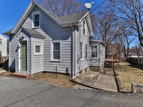 7 Spruce Street, Fairhaven, MA 02719