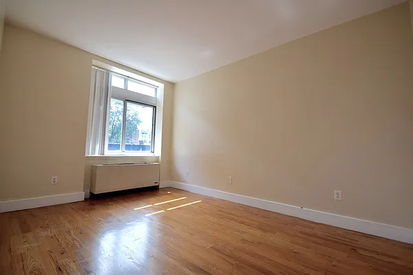 Rented by Bohemia Realty Group | media 11