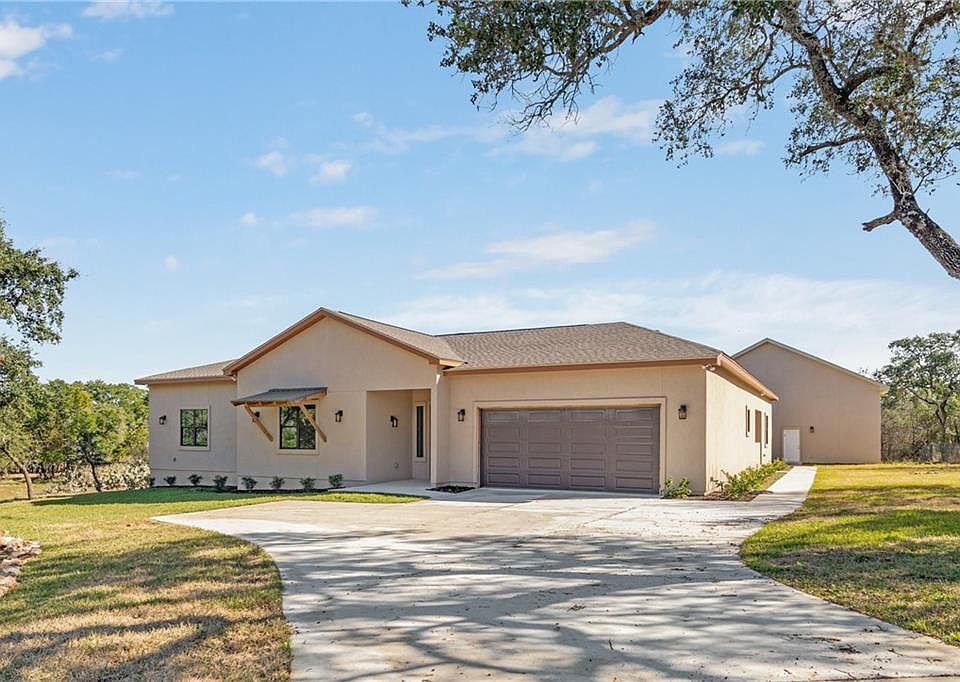 1st image of 2713 Leslie Ln