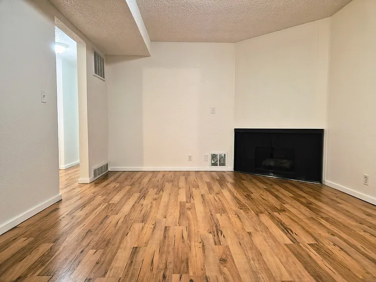 Magnussen Apartments — Photo 4