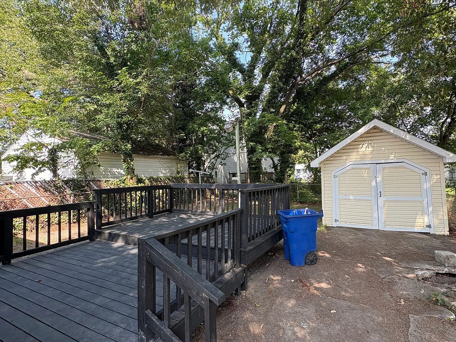 3 bed, 1400 sqft, $2,095 — Photo 3
