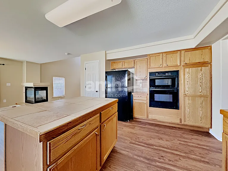 4995 Fundy St — Photo 4