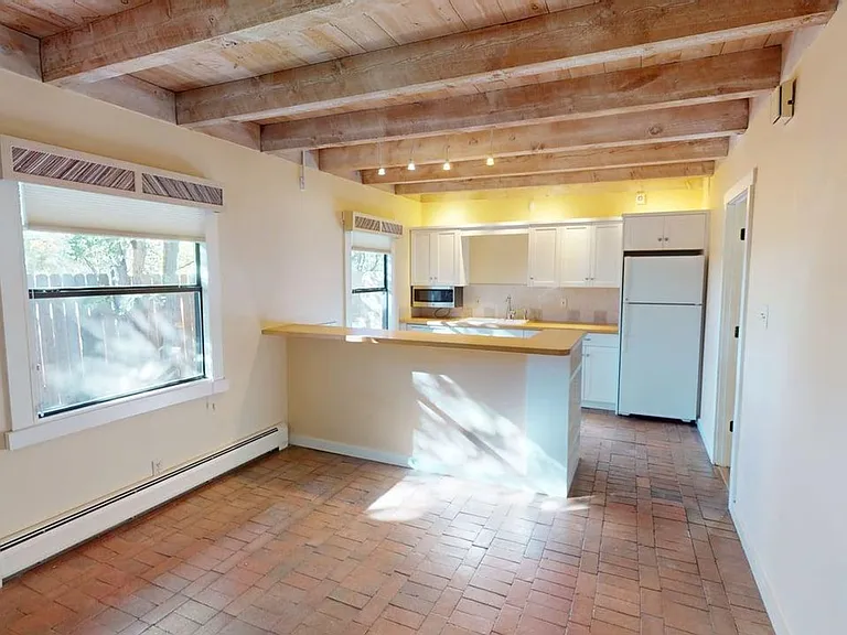 948 Los Lovatos Rd — Photo 4
