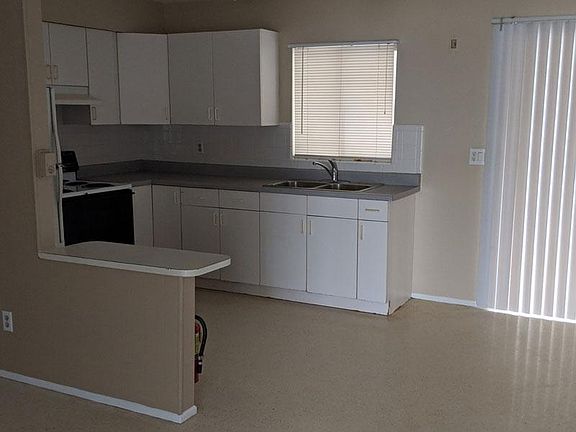 4th image of 12205 Rosaro Ave