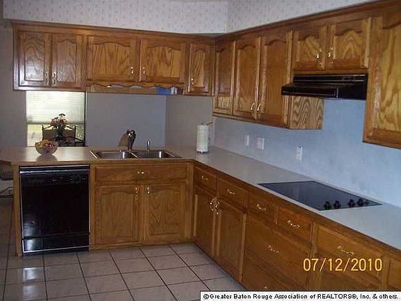 5th image of 2034 S San Francisco Ave
