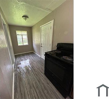5th image of 1729 NE 47th St