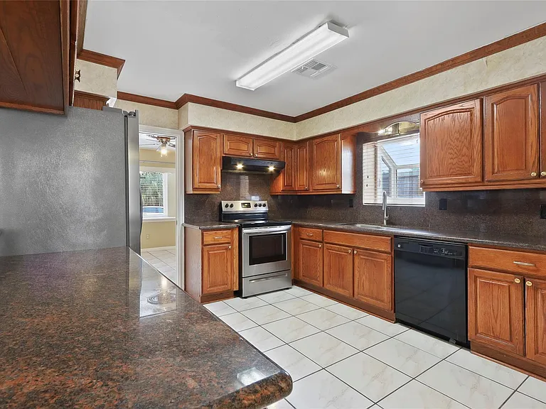 12303 Barryknoll Ln — Photo 10