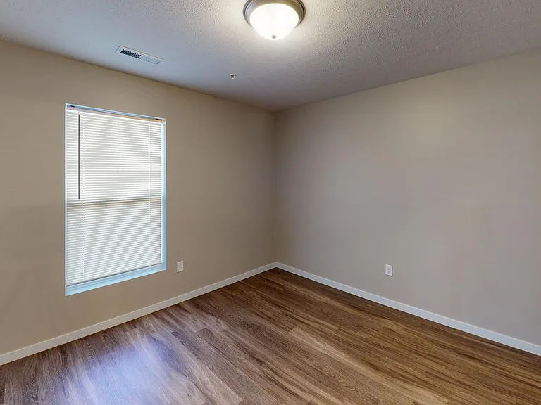 Talon Apartments — Photo 42