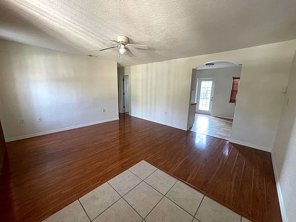 2nd image of 3234 Lexington St Unit A