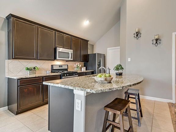 2nd image of 1709 Nightingale Dr