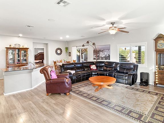 4th image of 2720 Mickey Mantle Ct