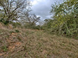 6523 Nockenut Rd, Seguin, TX 78155