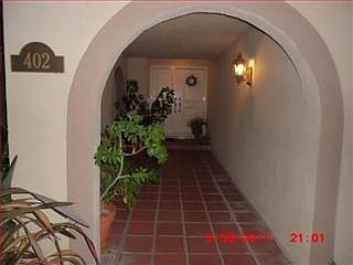 3rd image of 402 Fieldcrest Dr