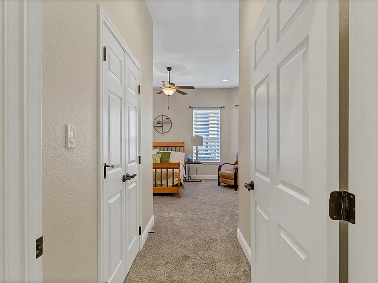 3300 Fountain Way — Photo 26