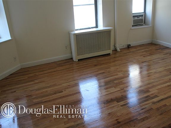 3rd image of 159 2nd Ave APT 14