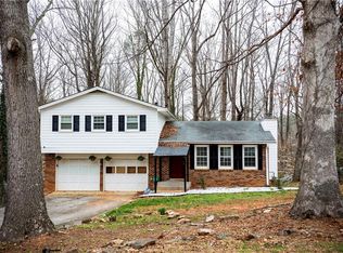917 Chartley Dr SW, Lilburn, GA 30047