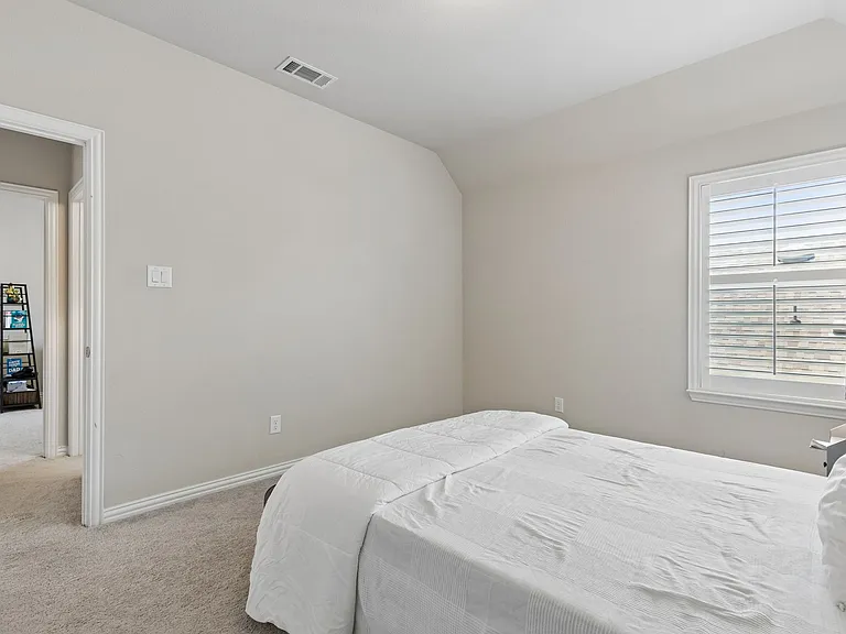 3028 Dustywood Dr — Photo 16