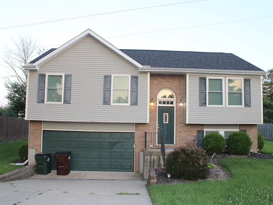 602 Brookwood Dr