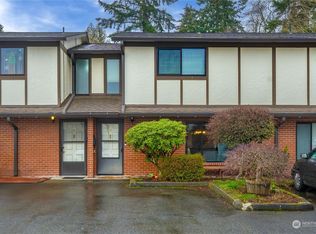 212 SW 146th St APT 208, Burien, WA 98166