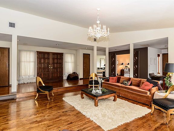 4th image of 1 Beaux Arts Ln