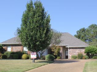 209 Crescent Ridge Dr, Madison, MS 39110
