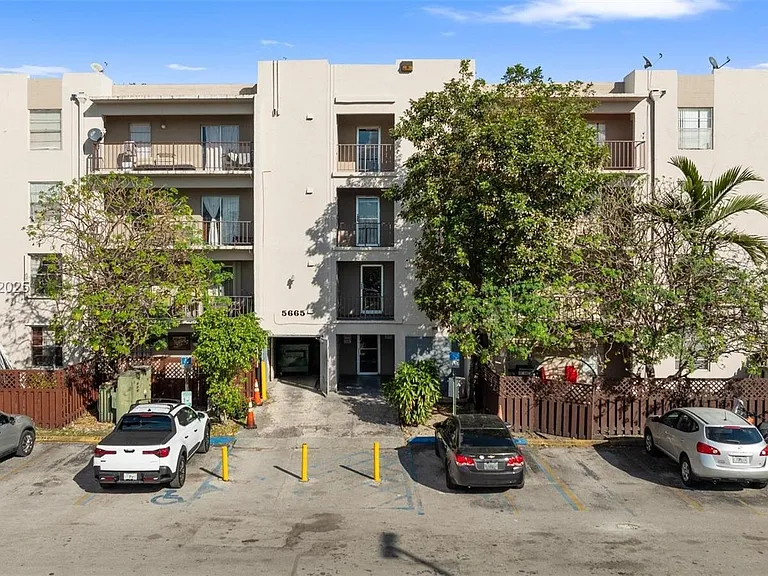 5705 W 20th Ave — Photo 1