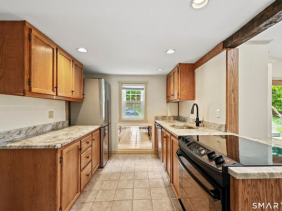 5th image of 917 Hopewell Road