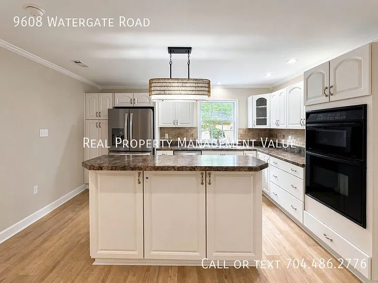 9608 Watergate Rd — Photo 14