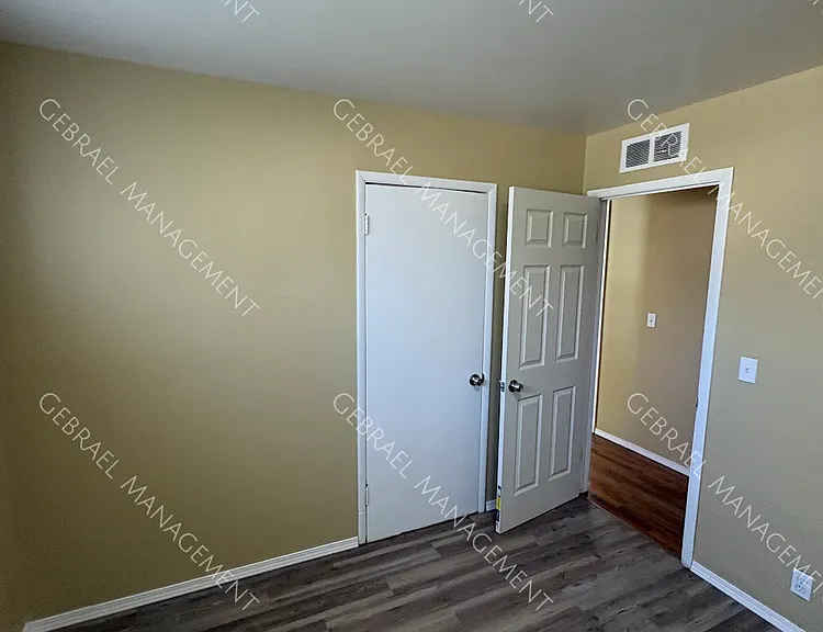 6239 Lebeau St — Photo 5