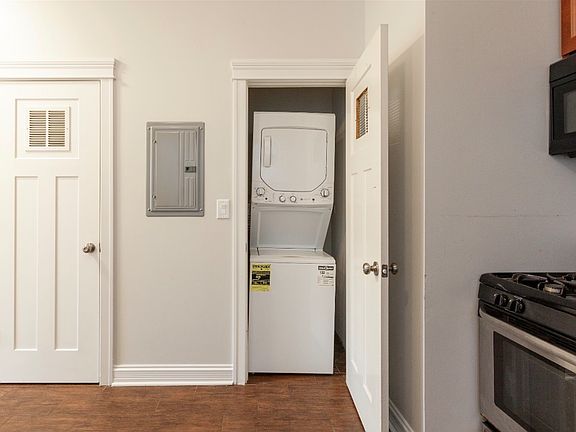 3rd image of 4317 W Irving Park Rd #2B