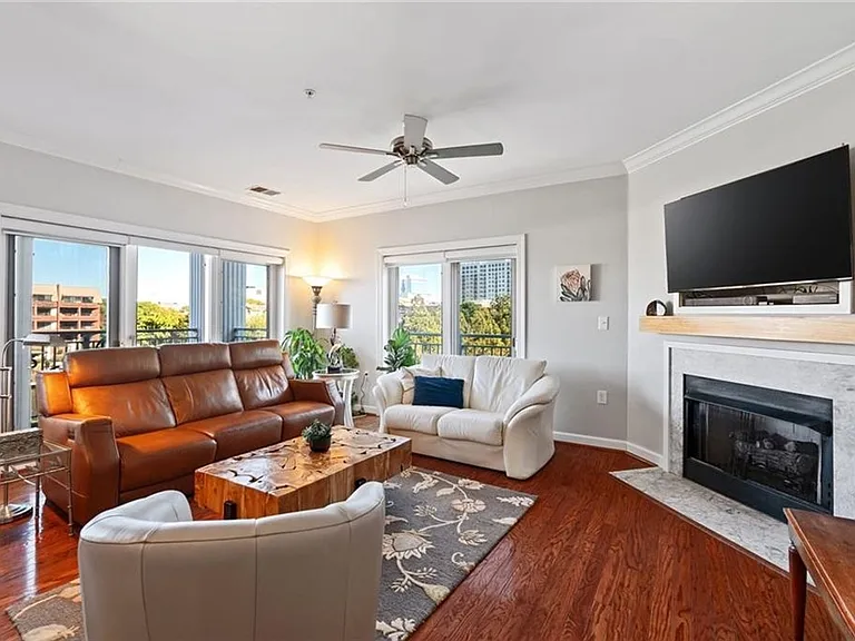 303 Brooke Ave #205 — Photo 7