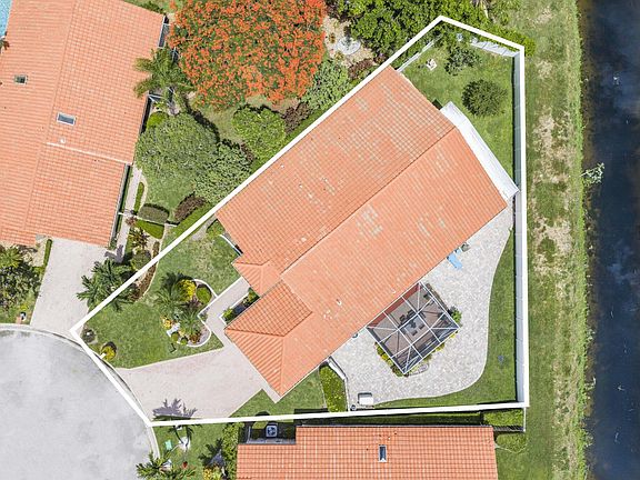 3rd image of 16536 Del Palacio Court